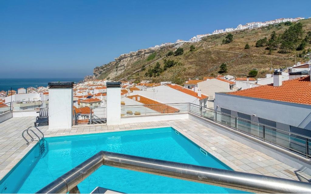 Nazaré: Where the Atlantic Writes Its History | Guide aloha apartment